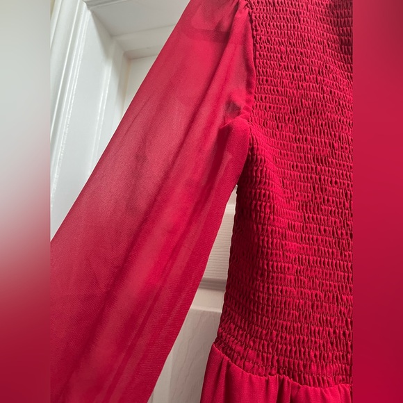 Elegant Red Chiffon Dress - Picture 3 of 4